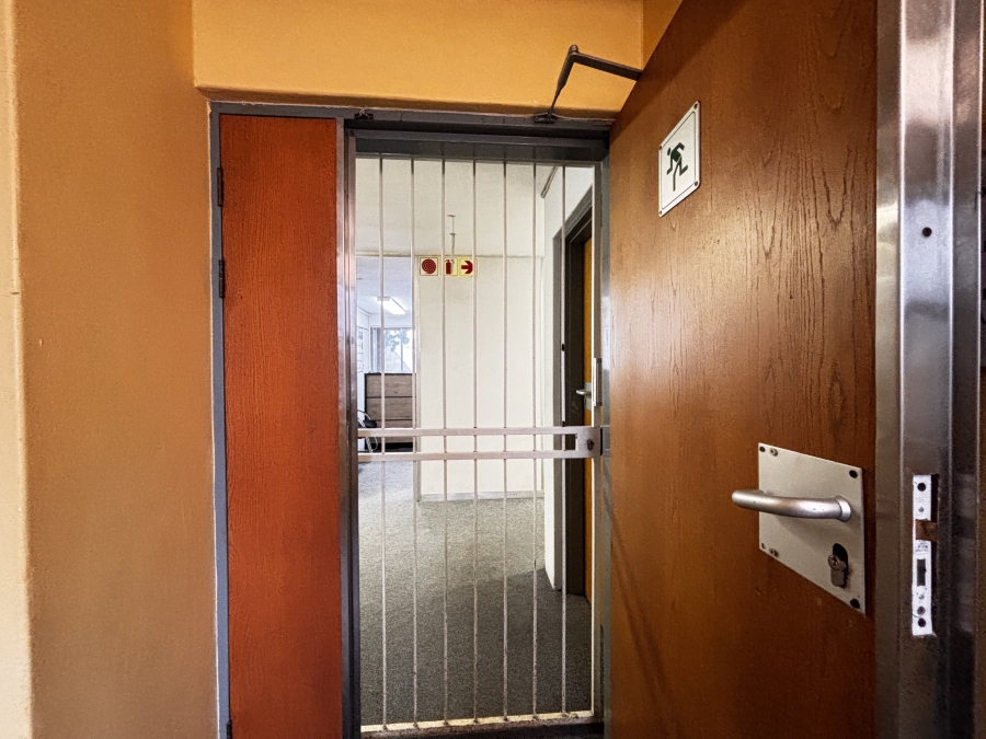 To Let commercial Property for Rent in Belgravia Western Cape